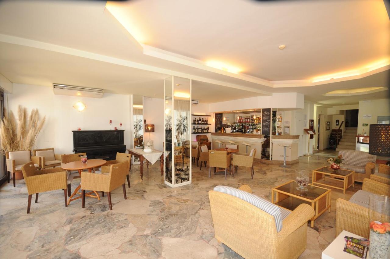 Hotel Avana Fronte Mare Riccione Eksteriør bilde